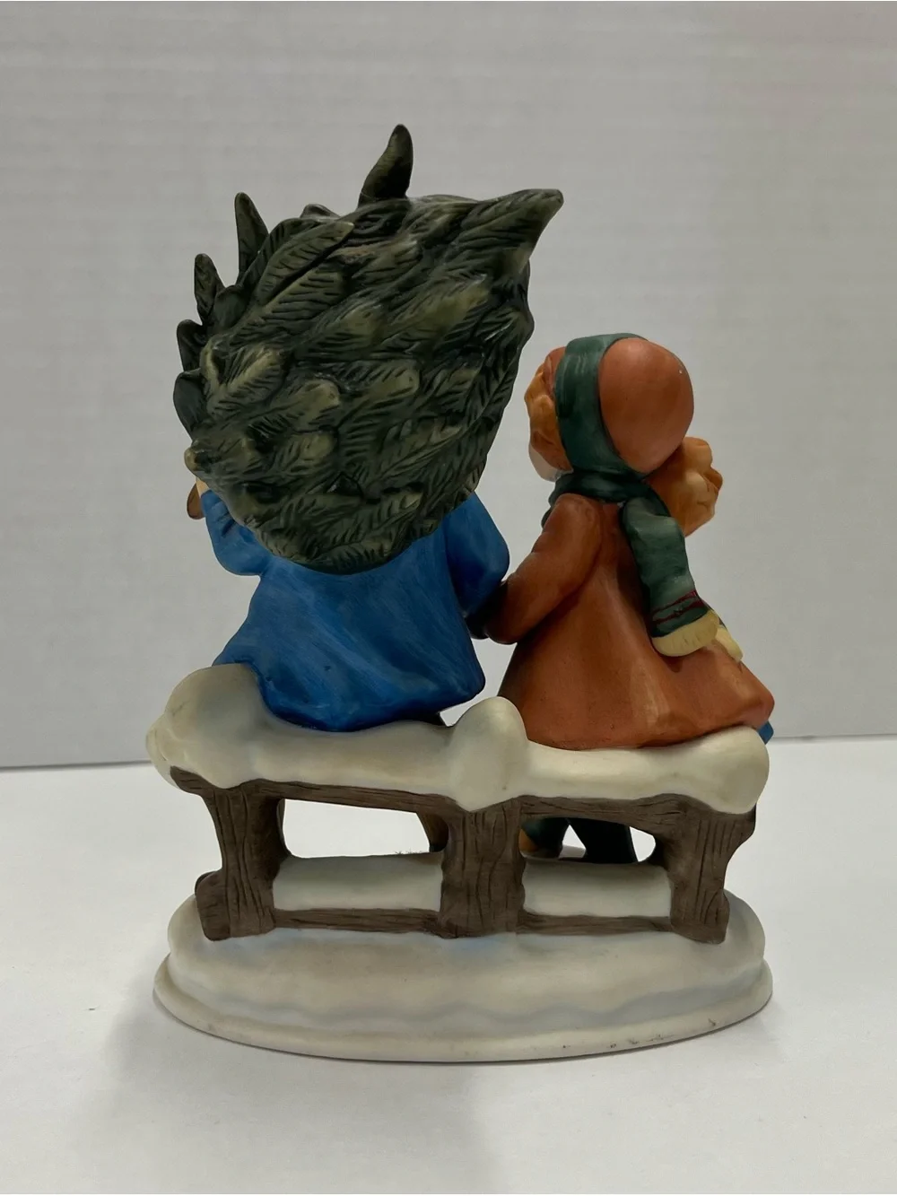 Vintage Avon Christmas Memories figurine